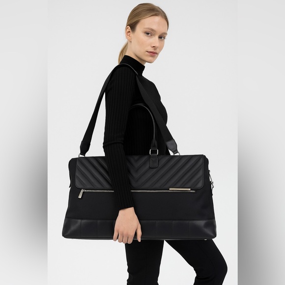 Ted Baker travel bag - Picture 1 of 7